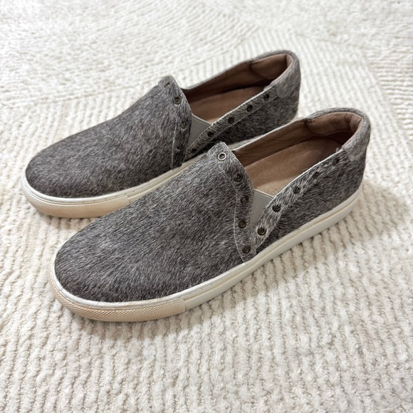 Chocolat Blu Noella Slip On Sneaker Grey Calf Hair Grommet Detail Size 39 US 8 - Picture 9 of 11